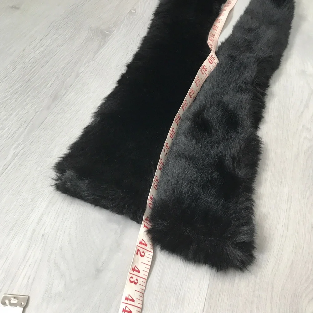 ARITZIA BABATON BLACK FAUX SCARF RECTANGLE WRAP